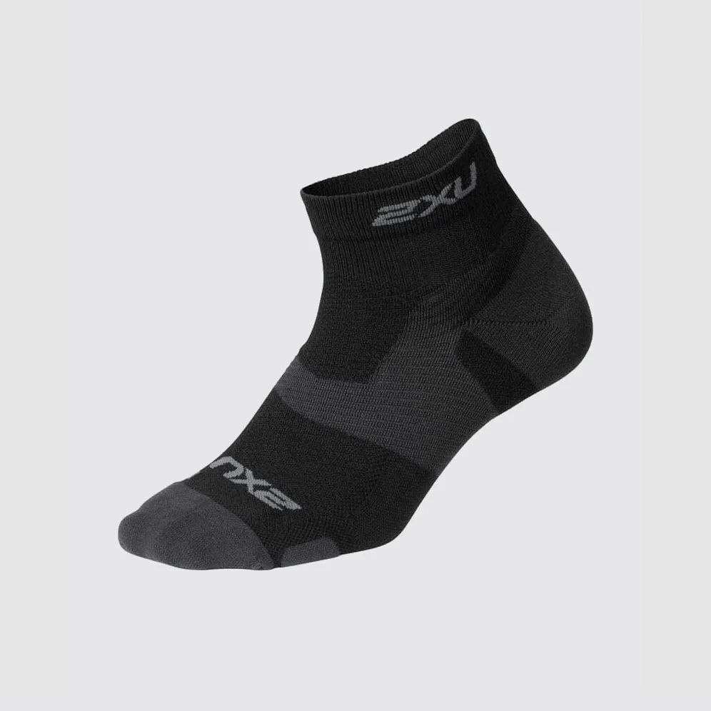 2XU - Vectr Light Cushion 1/4 Crew Compression Socks - Black/Titanium