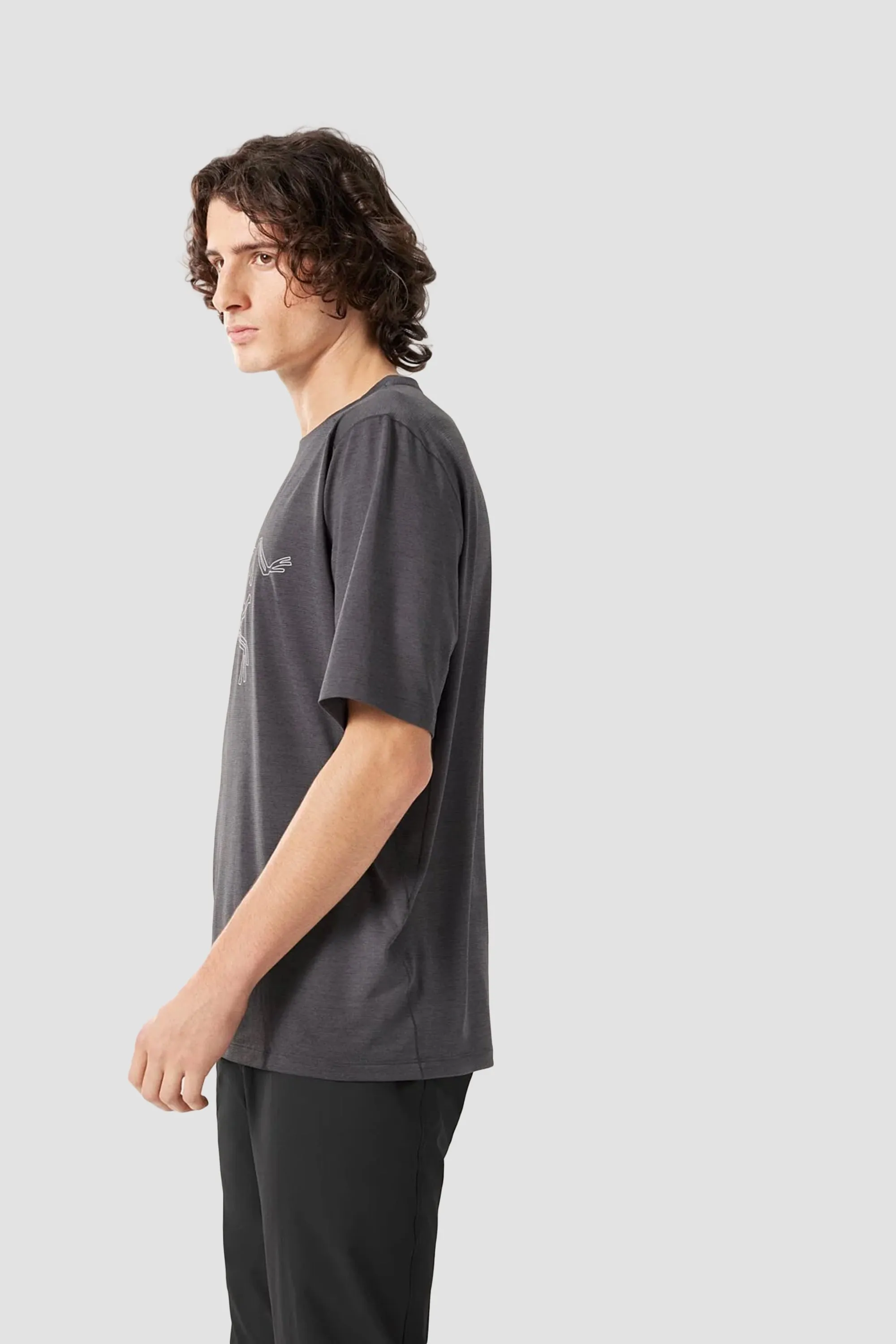 Arc'teryx Men's Cormac Logo SS Shirt in Black Heather