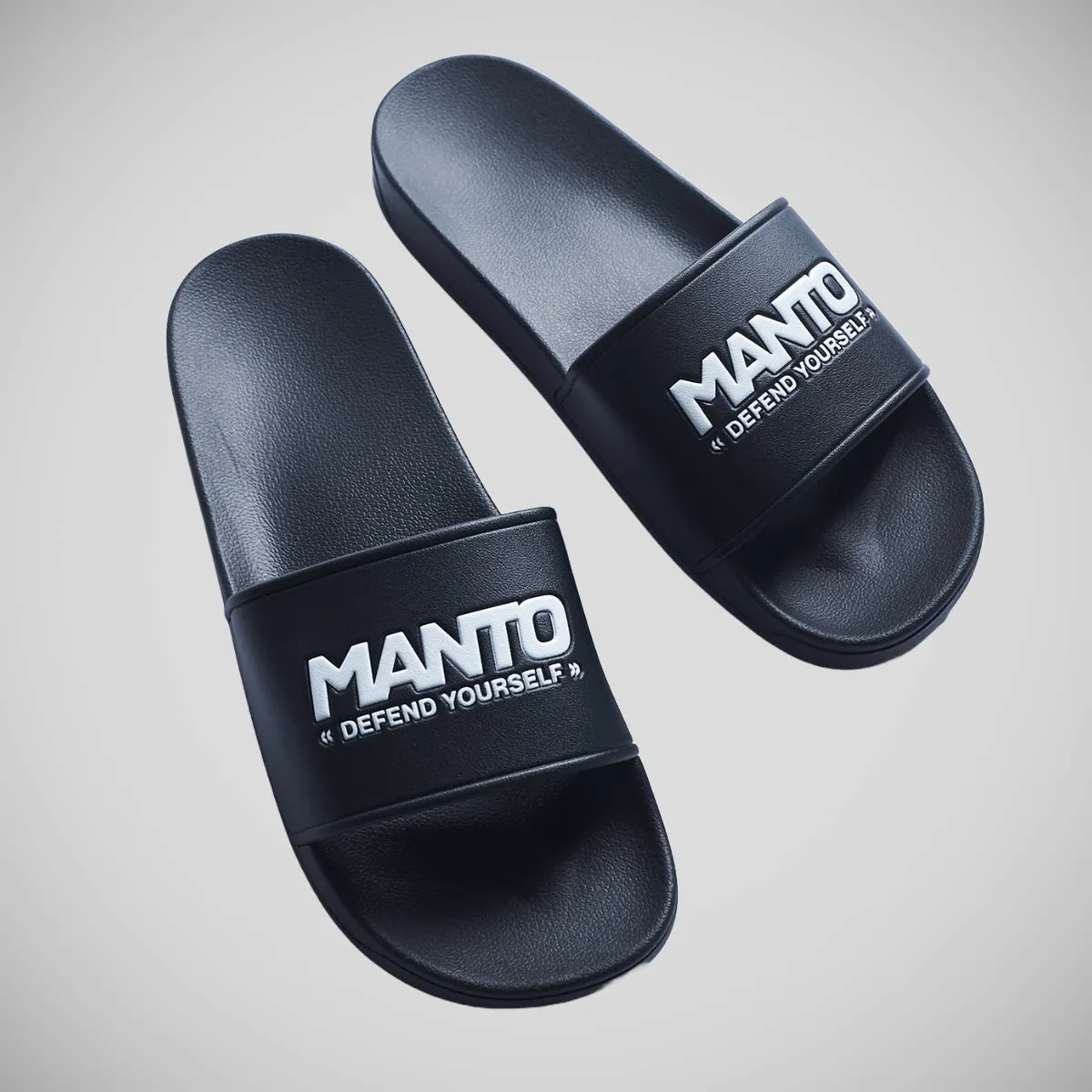 Manto Defend Sliders Black