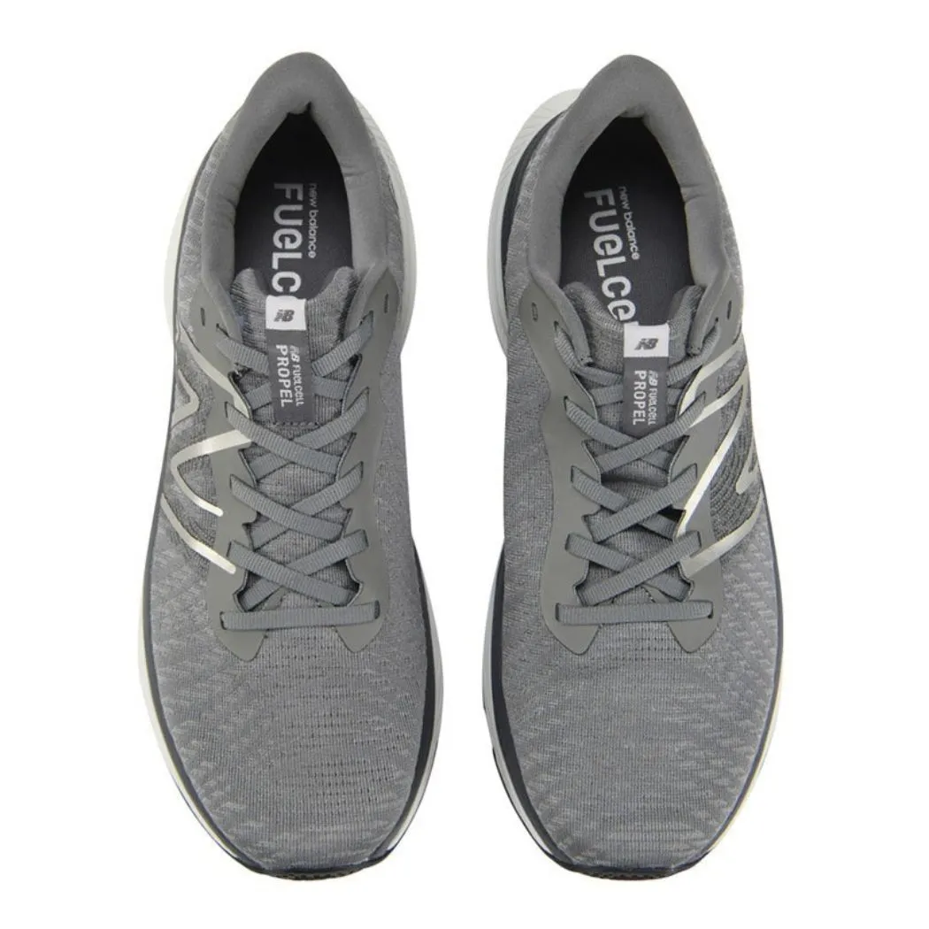 new balance FuelCell Propel v4