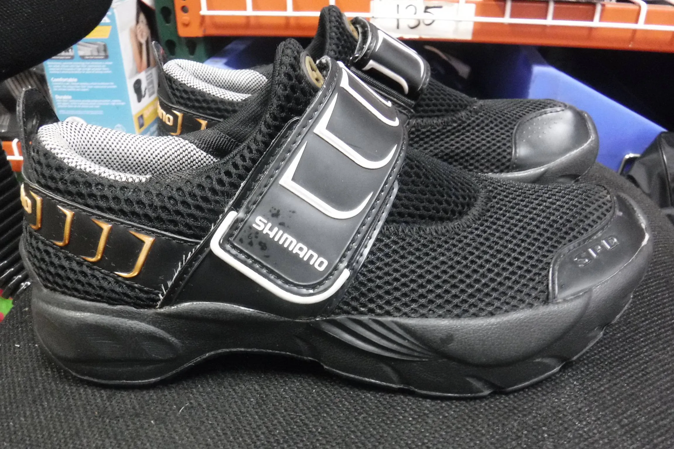 Used Shimano SPD Size 6 Cycling Shoes